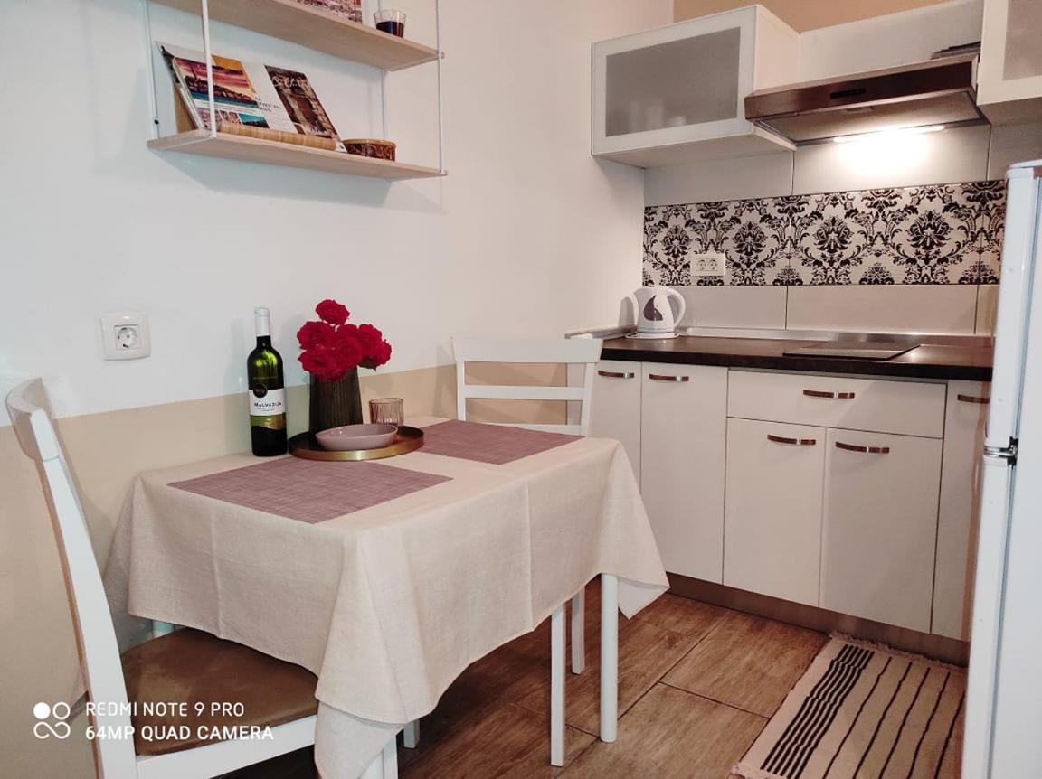Nice Apartment In The City Center روفينج المظهر الخارجي الصورة