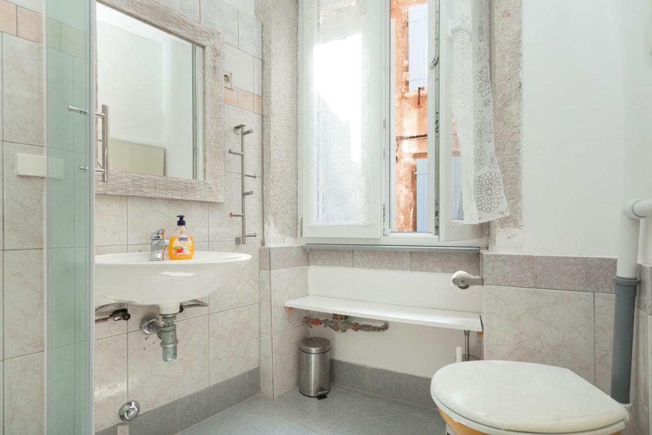 Nice Apartment In The City Center روفينج المظهر الخارجي الصورة