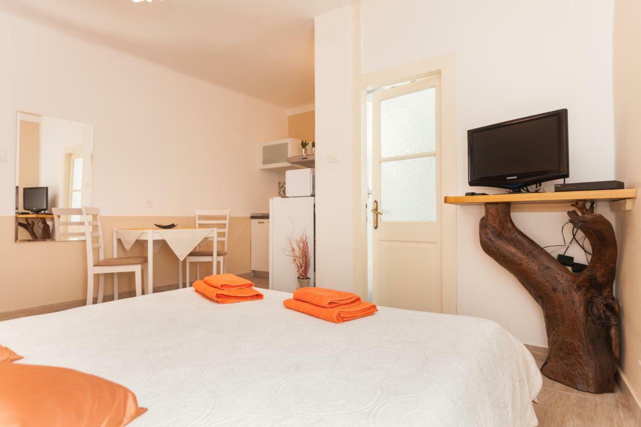 Nice Apartment In The City Center روفينج المظهر الخارجي الصورة